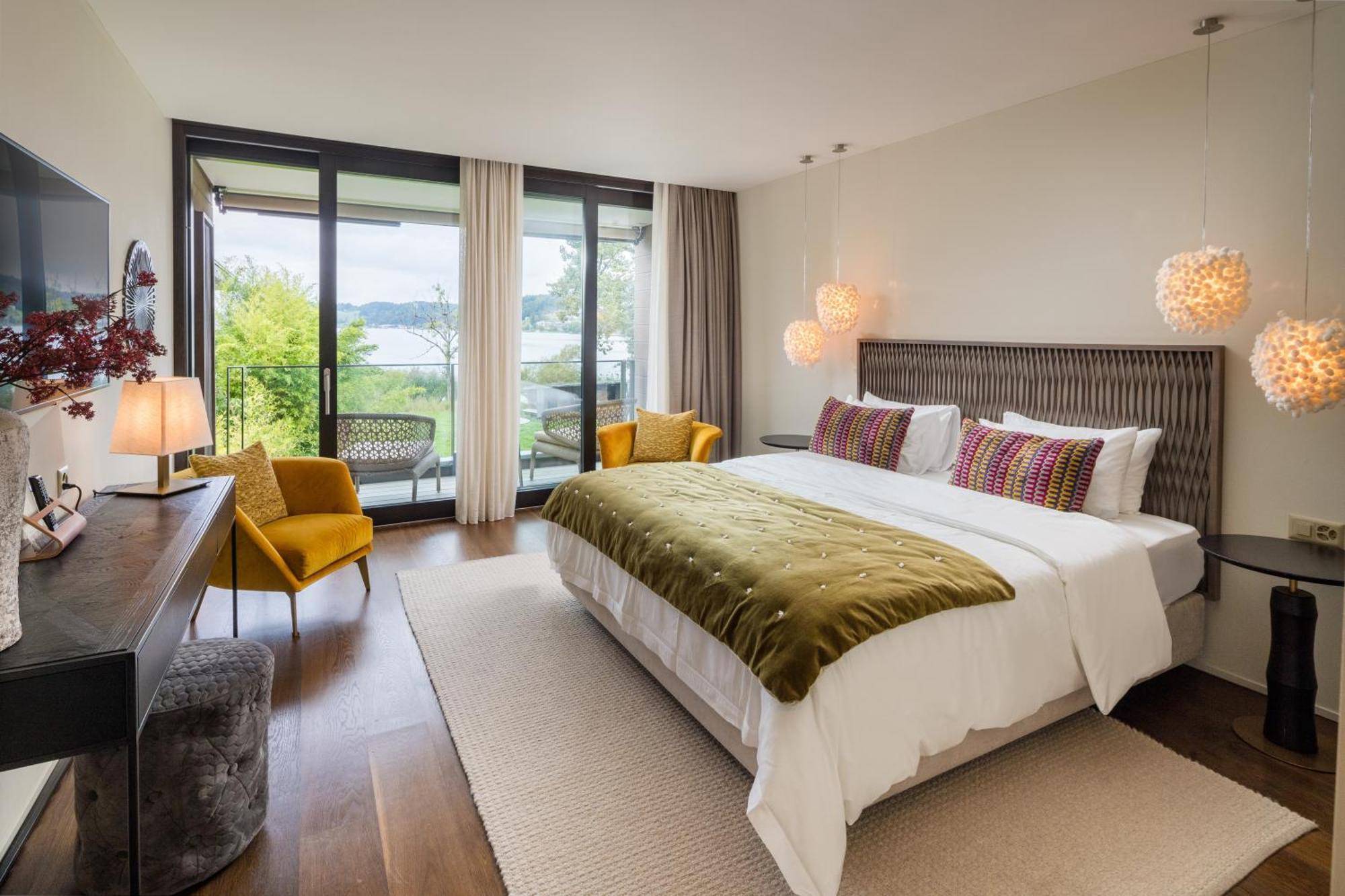 Strandhotel Hotel *